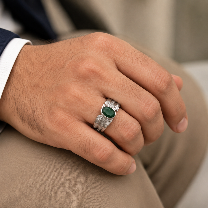 Buy Original Emerald Ring at Best Price (2.5 Carats)