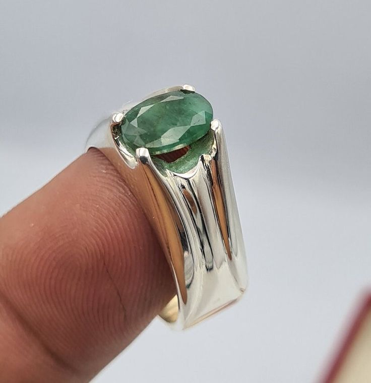 5-Carat Swat Emerald  | Natural   Emerald grade 2