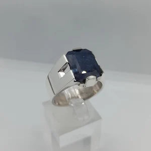 Natural Blue Sapphire male Ring – 11 Carats Grade: 3 | 925 Sterling Silver